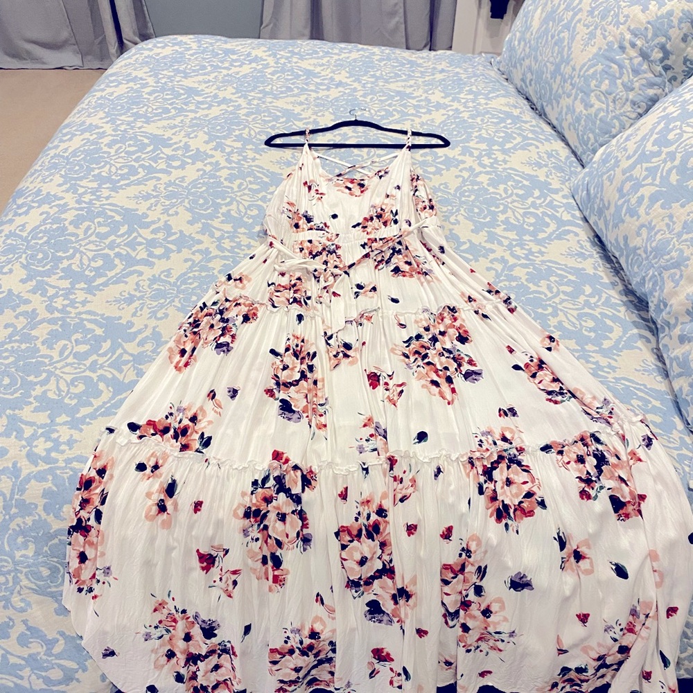 Torrid Size 1 Floral Maxi Dress